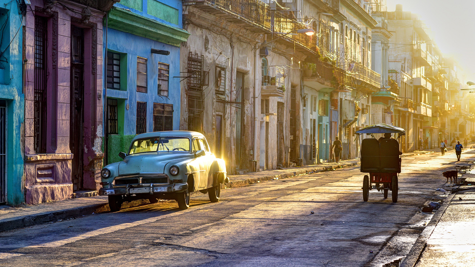 Street scene in Old Havana